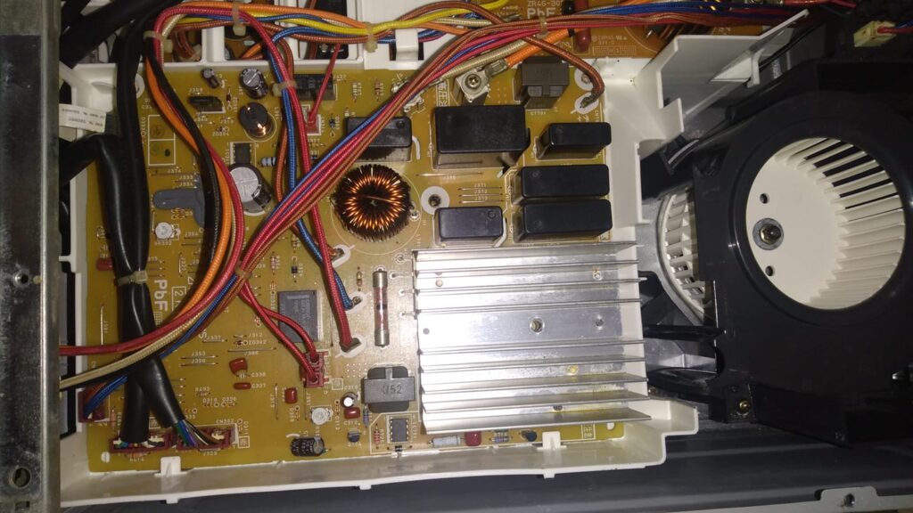 dich-vu-sua-chua-bep-tu-noi-dia-nhat-uy-tin